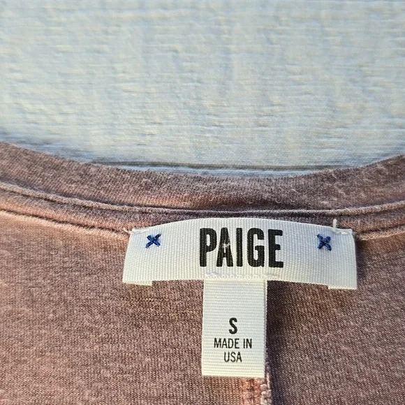 PAIGE "Charlie" V-Neck T-shirt - Picture 3 of 11
